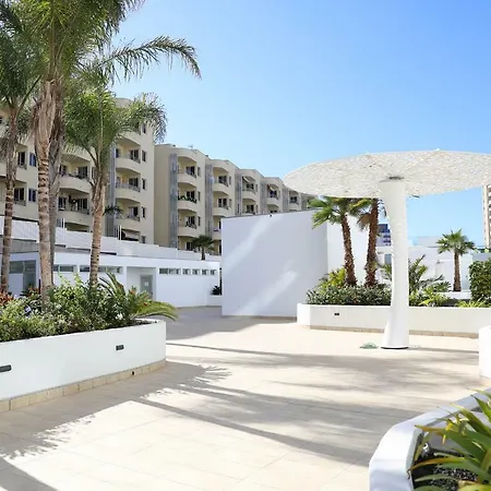 Luxury In By Altamarhomes Apartment