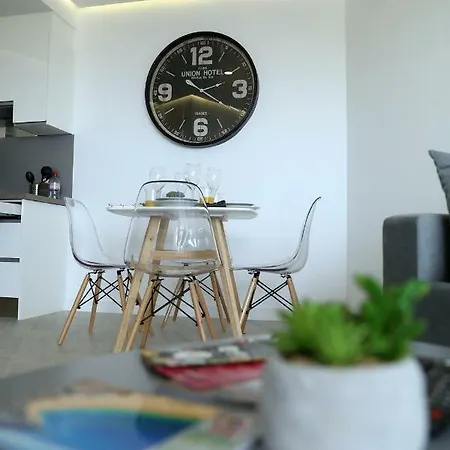 Luxury In By Altamarhomes 帕莱索海滩
